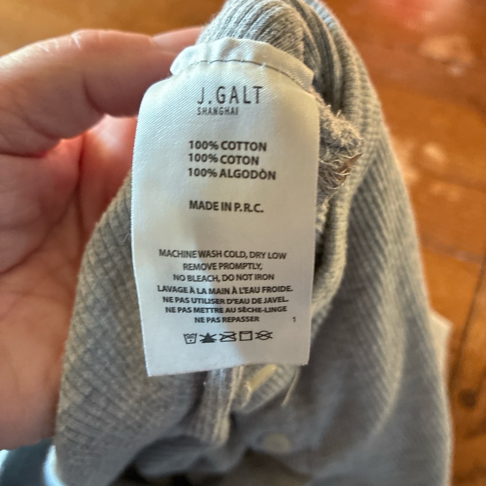 Brandy Melville Light Gray Long Sleeve Henley - Picture 5 of 5